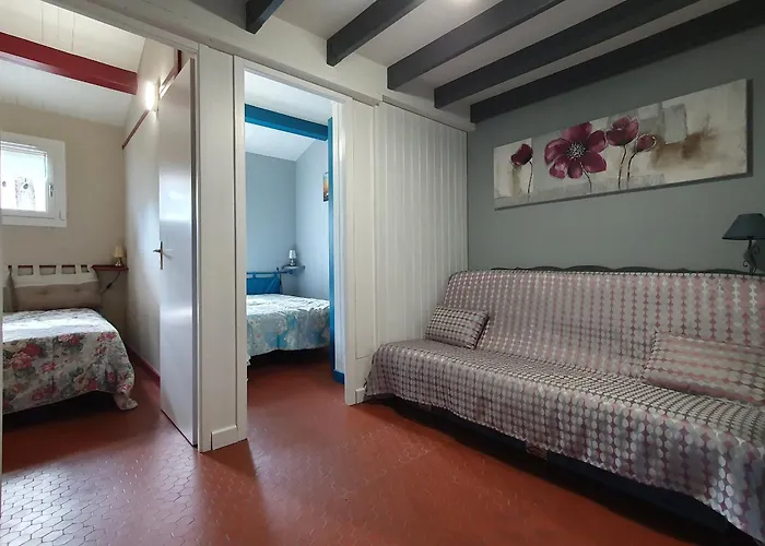 Hébergement de vacances Maison De à 300m De La à - 6 Pers, Terrasse, Parking, Proche Forêt - Fr-1-476-167