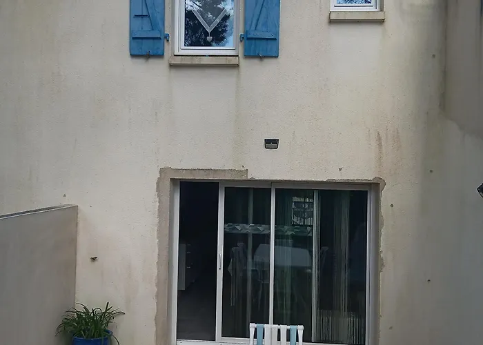 Hébergement de vacances Maison De à 300m De La à - 6 Pers, Terrasse, Parking, Proche Forêt - Fr-1-476-167